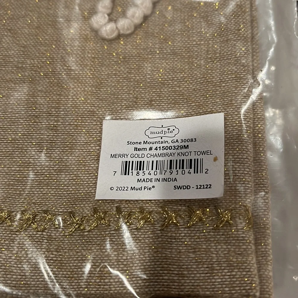 Mud Pie Merry Holiday Knot Towel/NWT